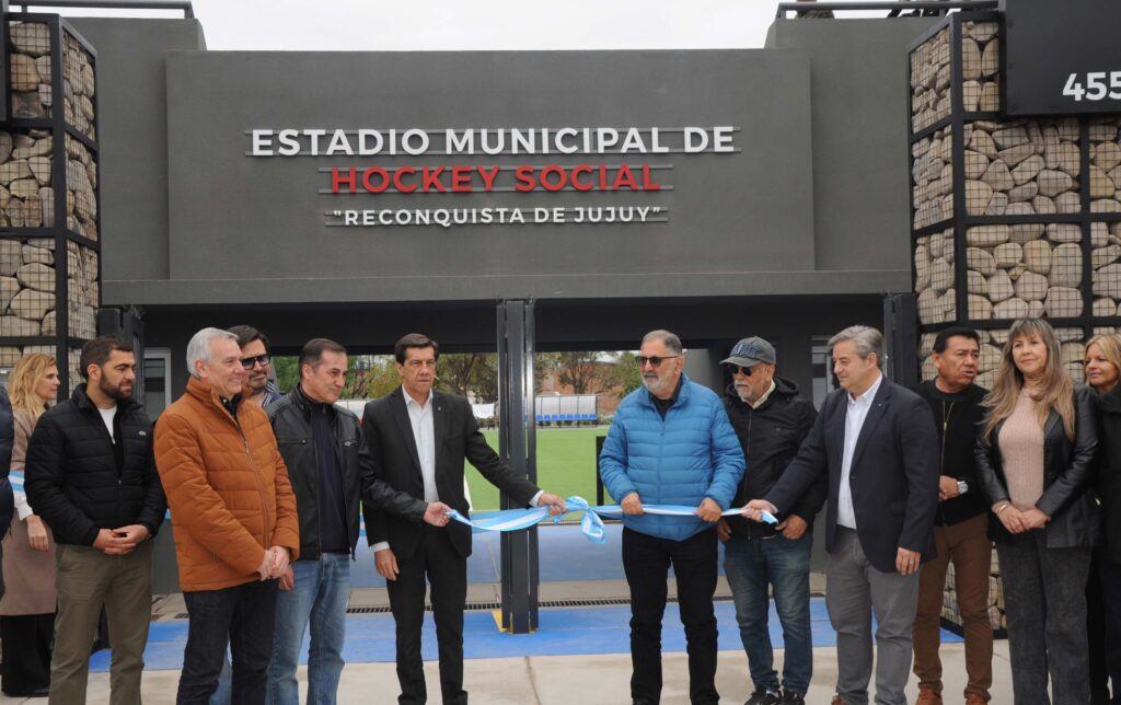 Inauguración cancha de hockey